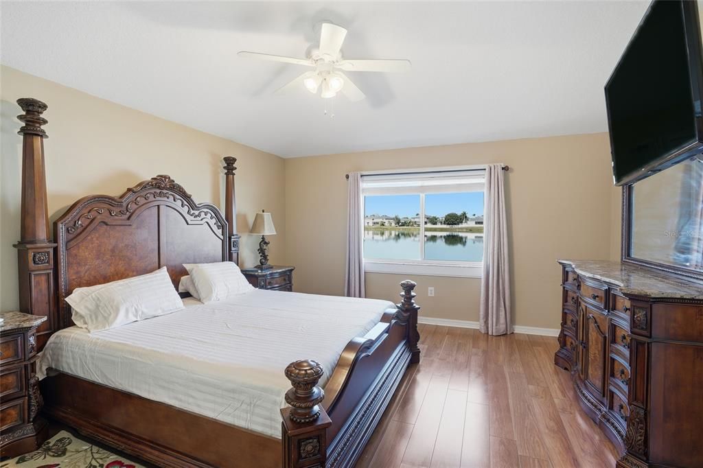 For Sale: $385,000 (4 beds, 2 baths, 1860 Square Feet)