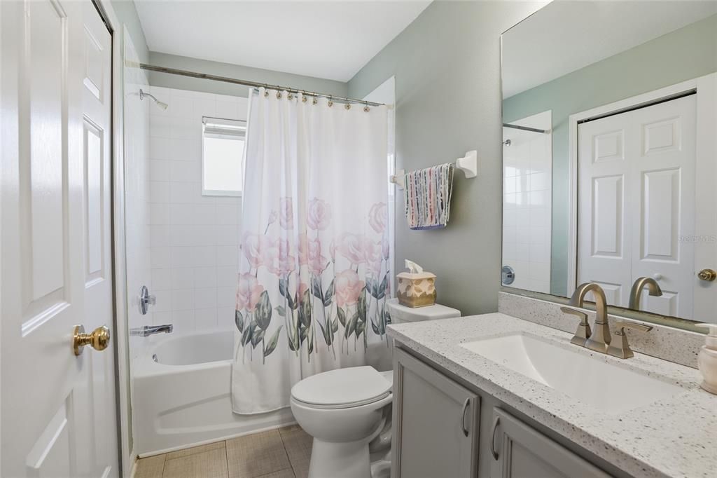 For Sale: $385,000 (4 beds, 2 baths, 1860 Square Feet)