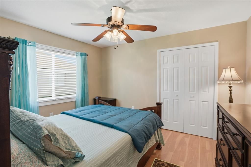 For Sale: $385,000 (4 beds, 2 baths, 1860 Square Feet)