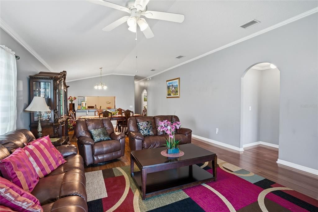 For Sale: $385,000 (4 beds, 2 baths, 1860 Square Feet)