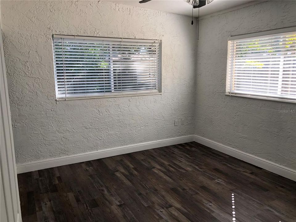 For Rent: $1,450 (2 beds, 1 baths, 1100 Square Feet)