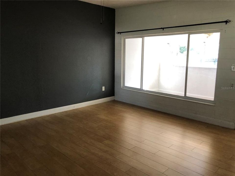 For Rent: $1,450 (2 beds, 1 baths, 1100 Square Feet)