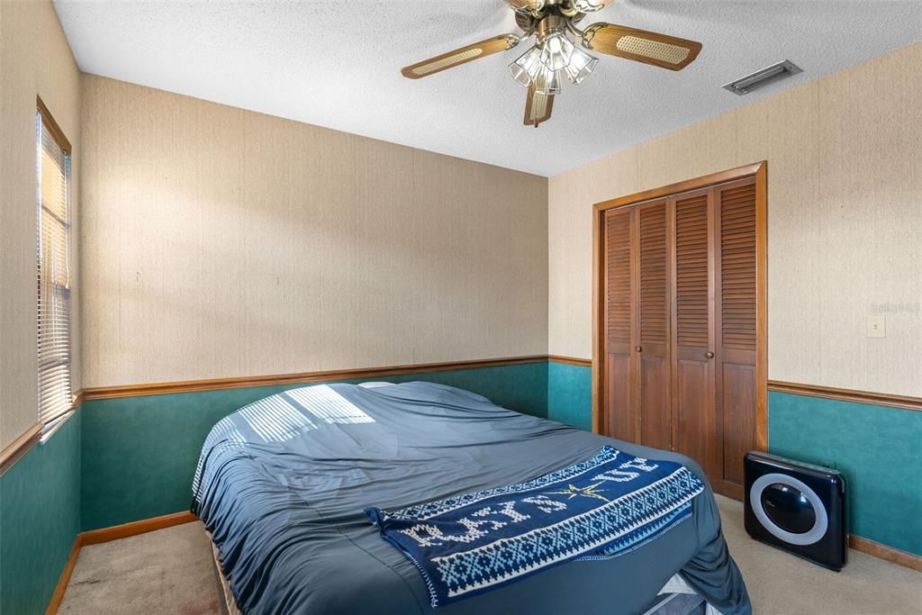 Под контрактом: $374,900 (3 спален, 2 ванн, 1356 Квадратных фут)