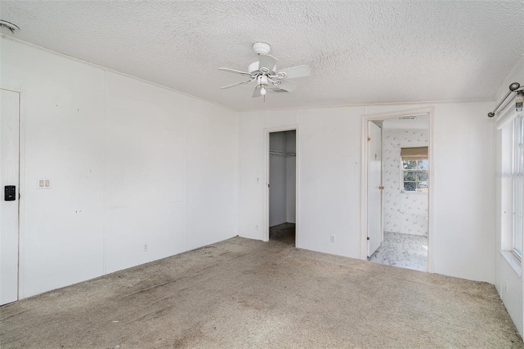 Activo con contrato: $185,000 (3 camas, 2 baños, 1620 Pies cuadrados)