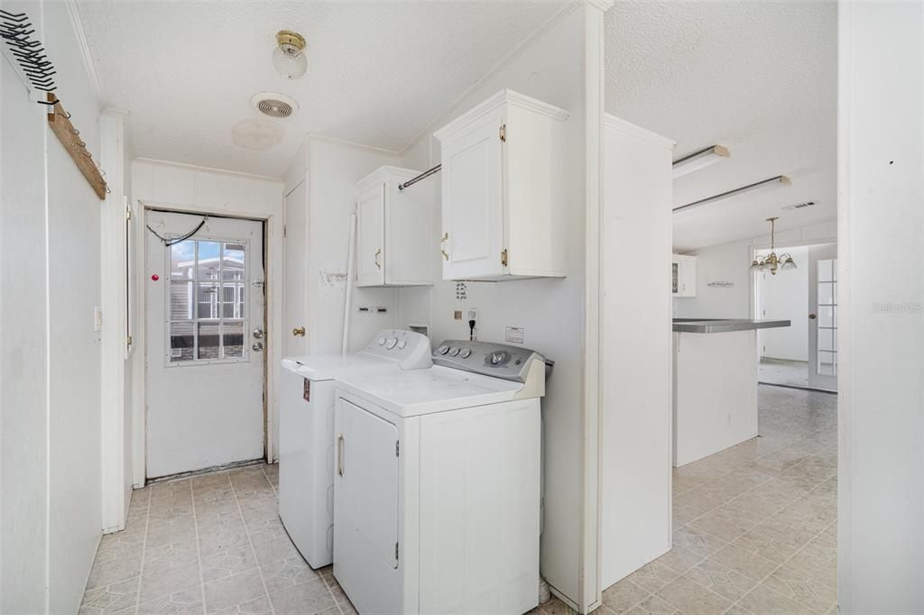 Activo con contrato: $185,000 (3 camas, 2 baños, 1620 Pies cuadrados)