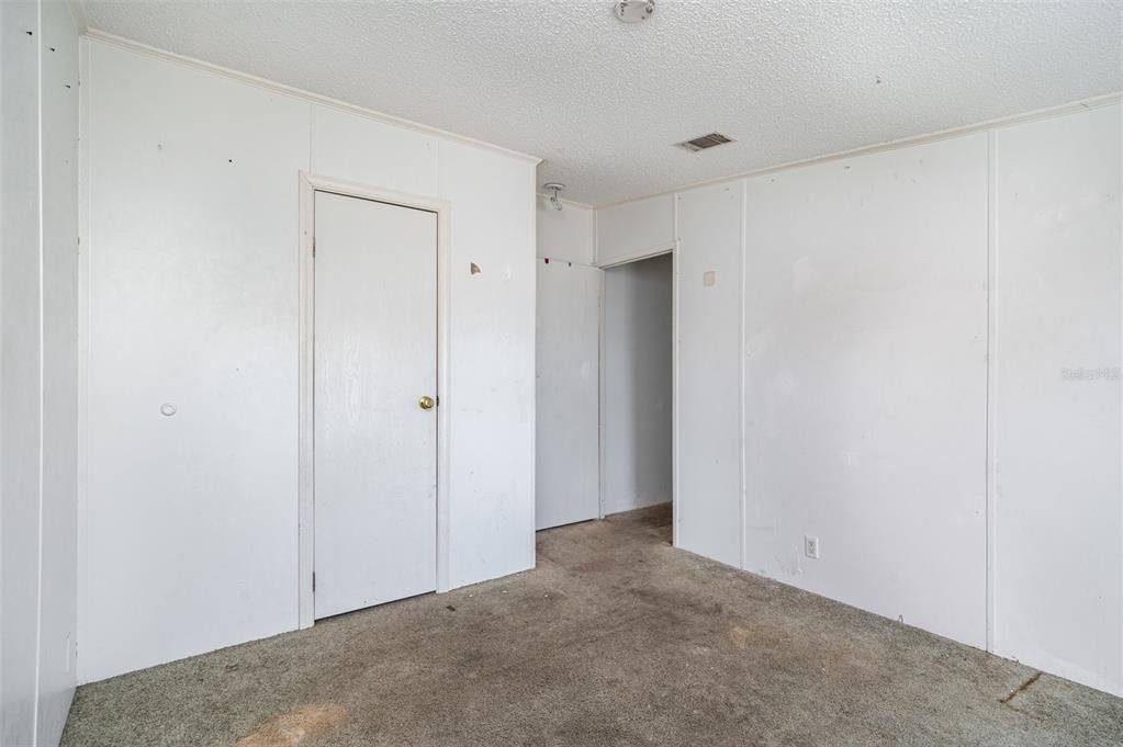 Activo con contrato: $185,000 (3 camas, 2 baños, 1620 Pies cuadrados)