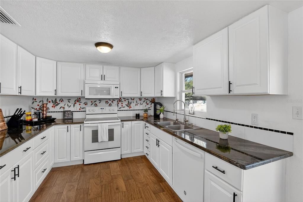 En Venta: $320,000 (3 camas, 1 baños, 1152 Pies cuadrados)