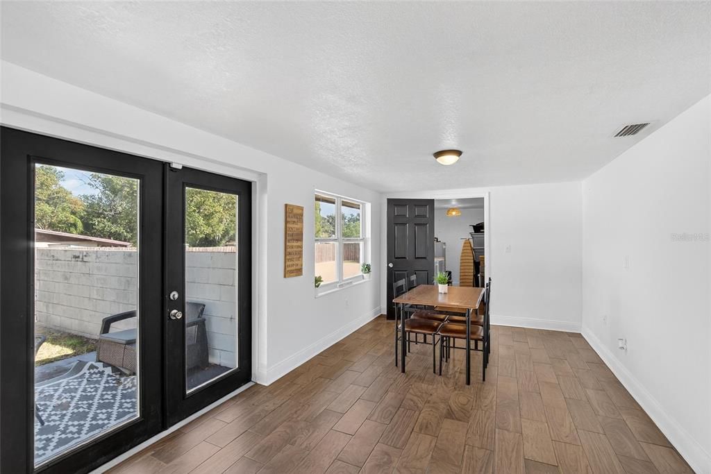 En Venta: $320,000 (3 camas, 1 baños, 1152 Pies cuadrados)