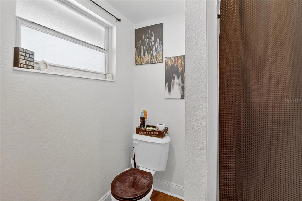 En Venta: $320,000 (3 camas, 1 baños, 1152 Pies cuadrados)