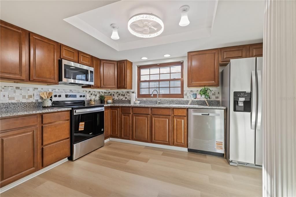 For Sale: $325,000 (3 beds, 2 baths, 1442 Square Feet)