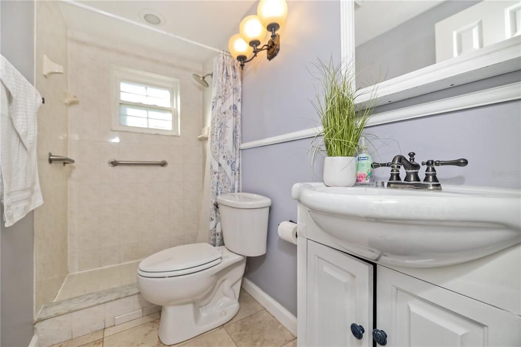 For Sale: $325,000 (3 beds, 2 baths, 1442 Square Feet)