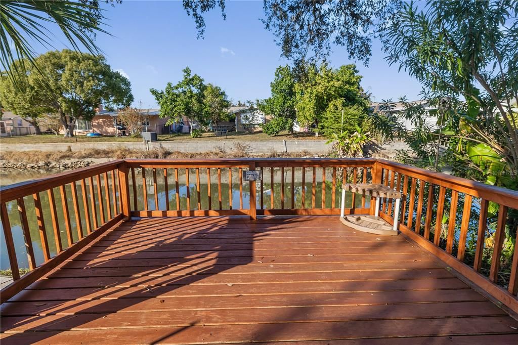 For Sale: $325,000 (3 beds, 2 baths, 1442 Square Feet)