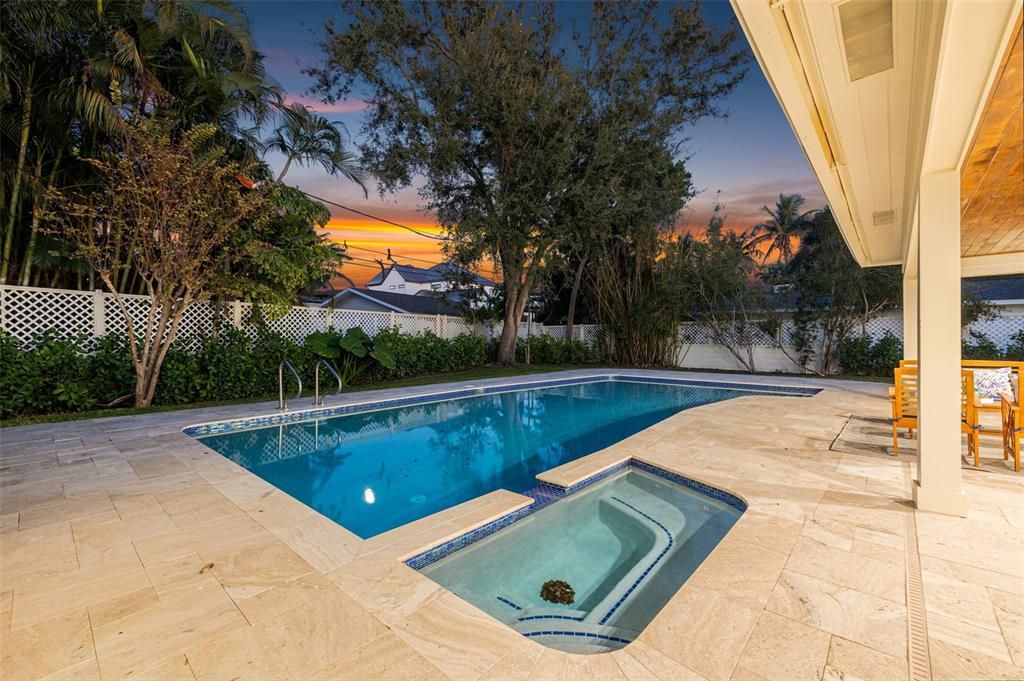 待售: $2,550,000 (5 贝兹, 4 浴室, 4043 平方英尺)