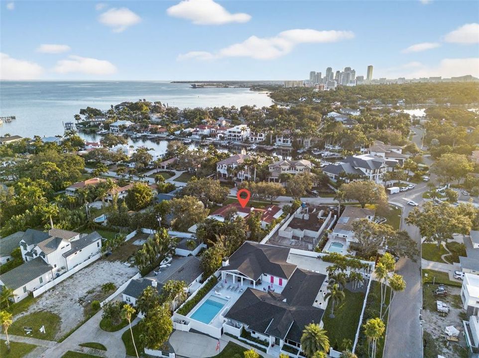 待售: $2,550,000 (5 贝兹, 4 浴室, 4043 平方英尺)