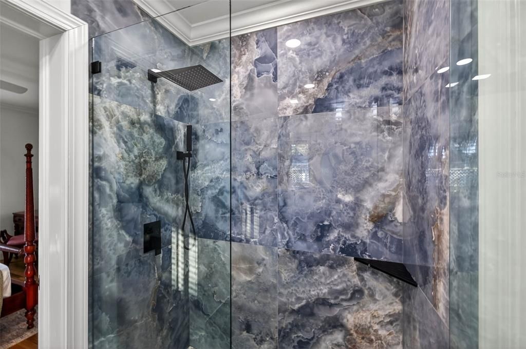 待售: $2,550,000 (5 贝兹, 4 浴室, 4043 平方英尺)