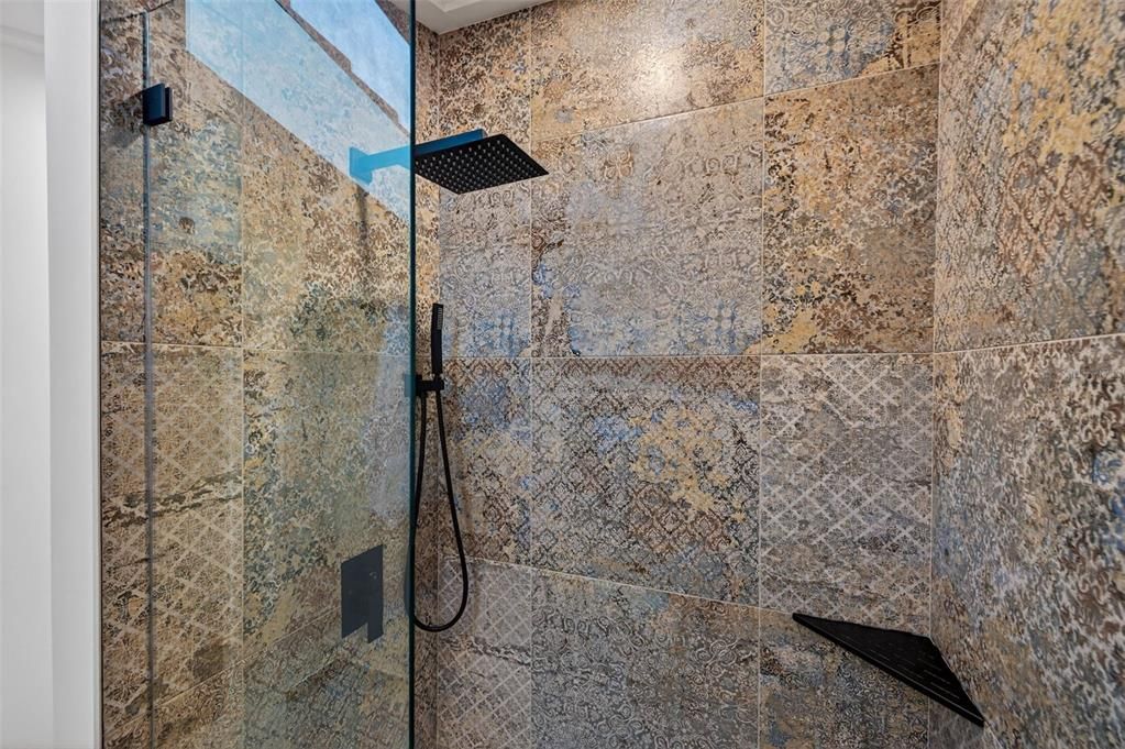 待售: $2,550,000 (5 贝兹, 4 浴室, 4043 平方英尺)