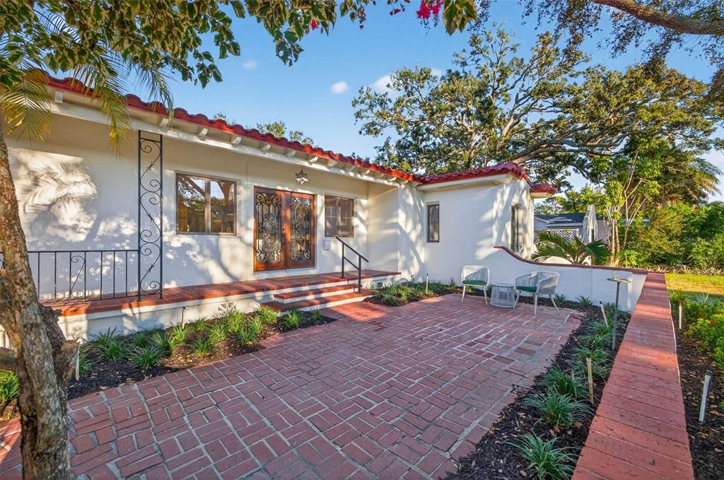 待售: $2,550,000 (5 贝兹, 4 浴室, 4043 平方英尺)