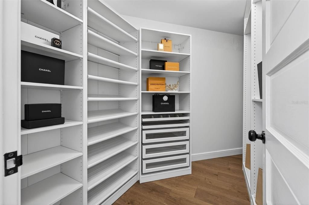 待售: $2,550,000 (5 贝兹, 4 浴室, 4043 平方英尺)