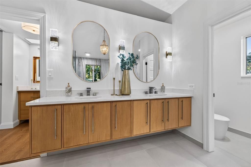 待售: $2,550,000 (5 贝兹, 4 浴室, 4043 平方英尺)