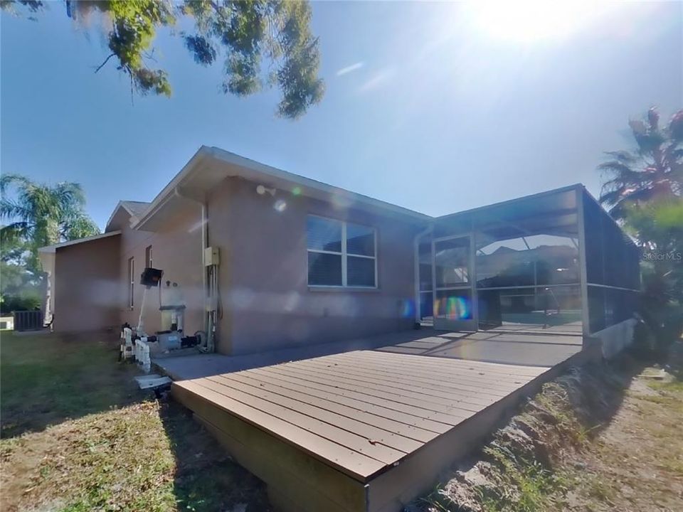 Под контрактом: $1,969 (3 спален, 2 ванн, 1541 Квадратных фут)