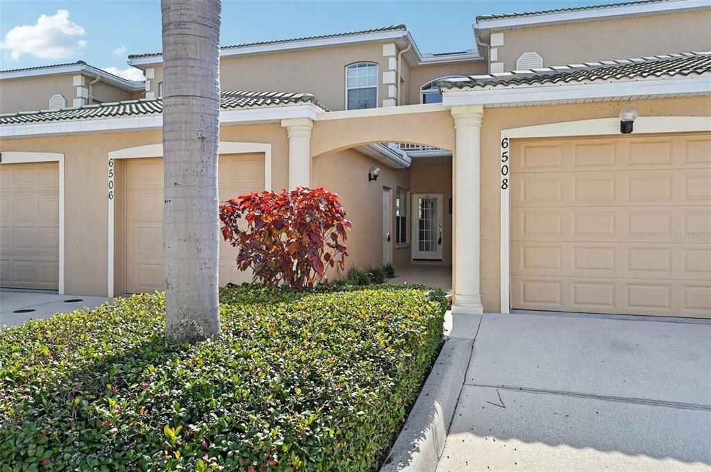 For Sale: $330,000 (3 beds, 2 baths, 1610 Square Feet)