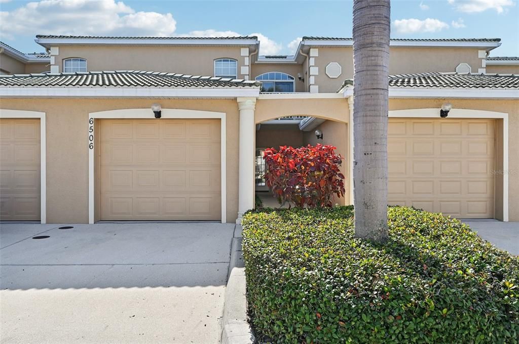 For Sale: $330,000 (3 beds, 2 baths, 1610 Square Feet)