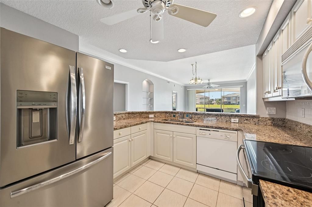 For Sale: $330,000 (3 beds, 2 baths, 1610 Square Feet)