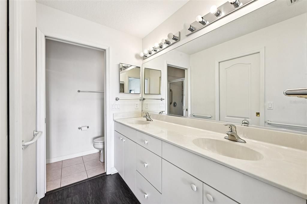 For Sale: $330,000 (3 beds, 2 baths, 1610 Square Feet)