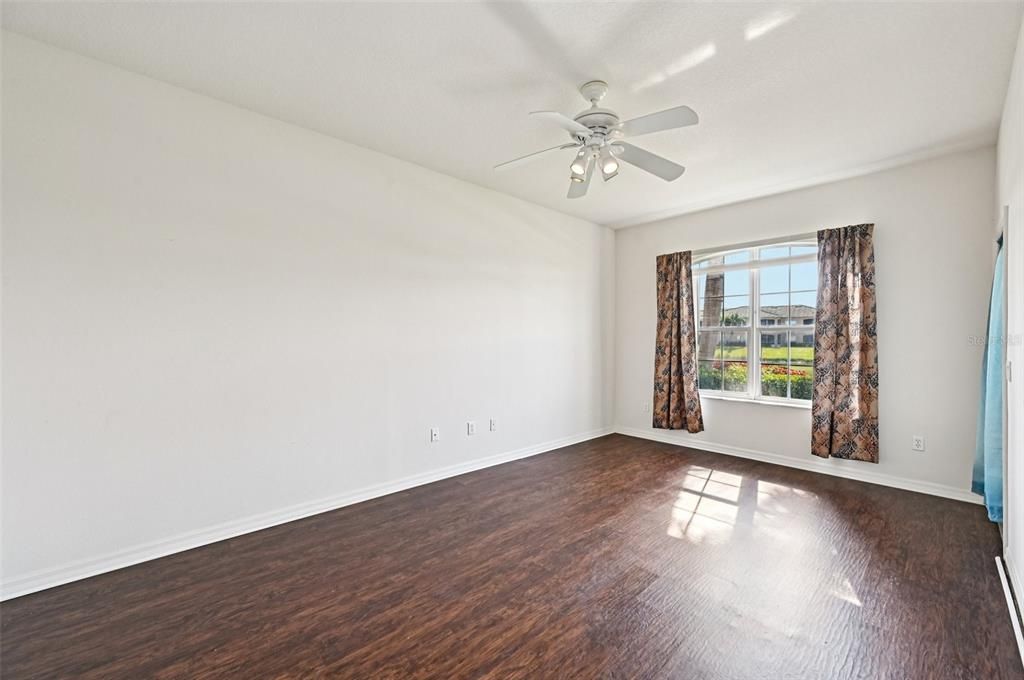 For Sale: $330,000 (3 beds, 2 baths, 1610 Square Feet)