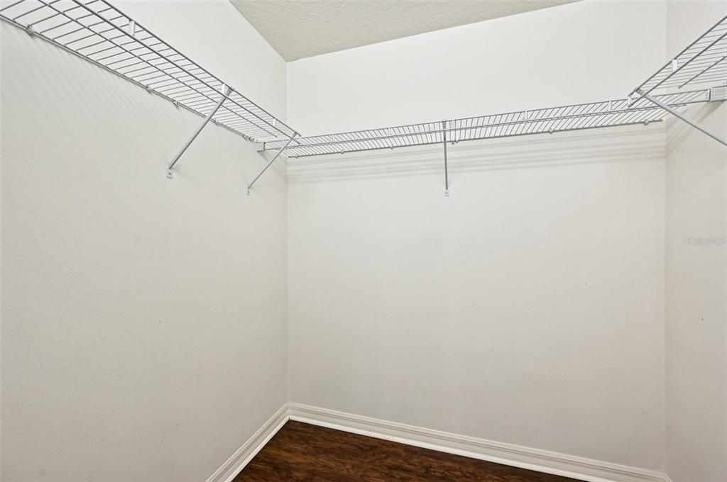 For Sale: $330,000 (3 beds, 2 baths, 1610 Square Feet)