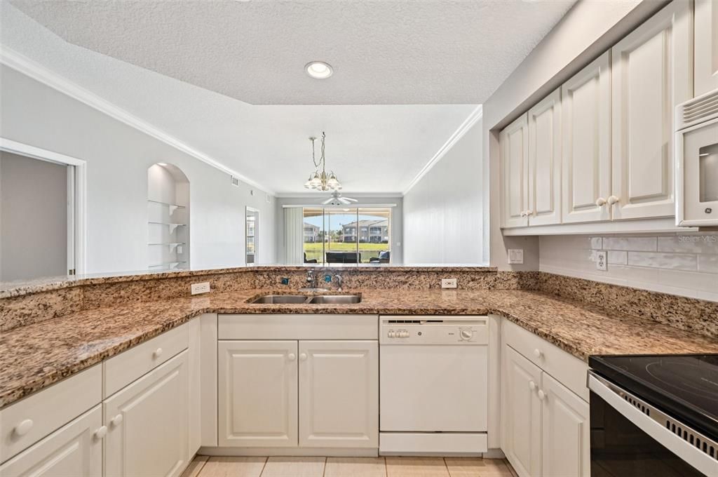 For Sale: $330,000 (3 beds, 2 baths, 1610 Square Feet)