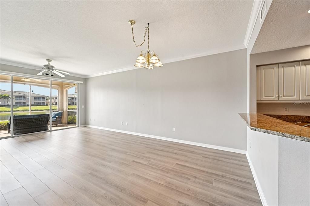 For Sale: $330,000 (3 beds, 2 baths, 1610 Square Feet)