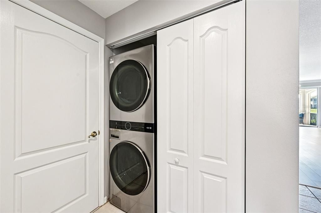 For Sale: $330,000 (3 beds, 2 baths, 1610 Square Feet)