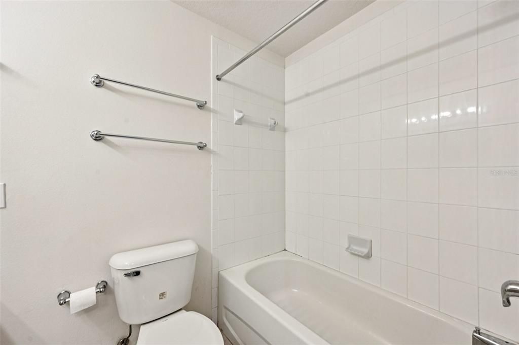 For Sale: $330,000 (3 beds, 2 baths, 1610 Square Feet)