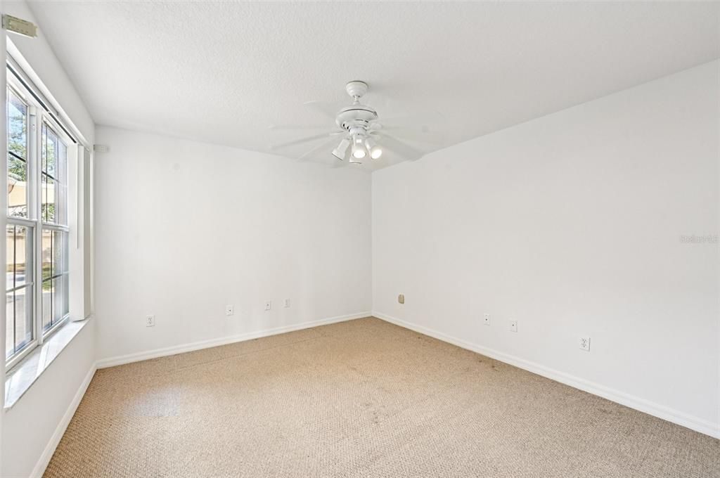 For Sale: $330,000 (3 beds, 2 baths, 1610 Square Feet)