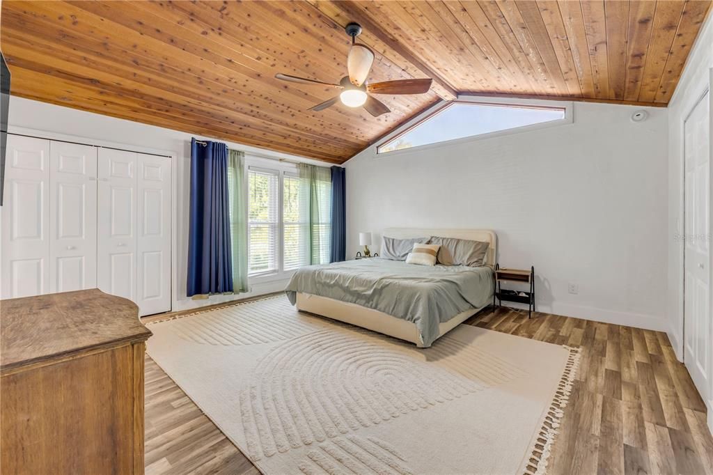 For Sale: $719,000 (4 beds, 3 baths, 2562 Square Feet)