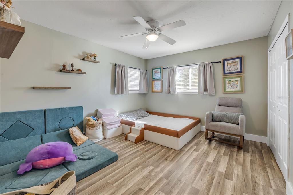 For Sale: $719,000 (4 beds, 3 baths, 2562 Square Feet)