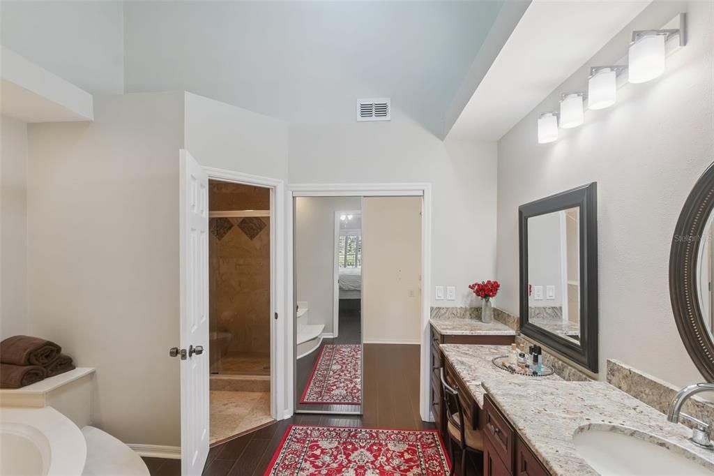 Activo con contrato: $450,000 (2 camas, 2 baños, 1466 Pies cuadrados)