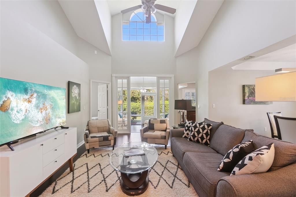 Activo con contrato: $450,000 (2 camas, 2 baños, 1466 Pies cuadrados)