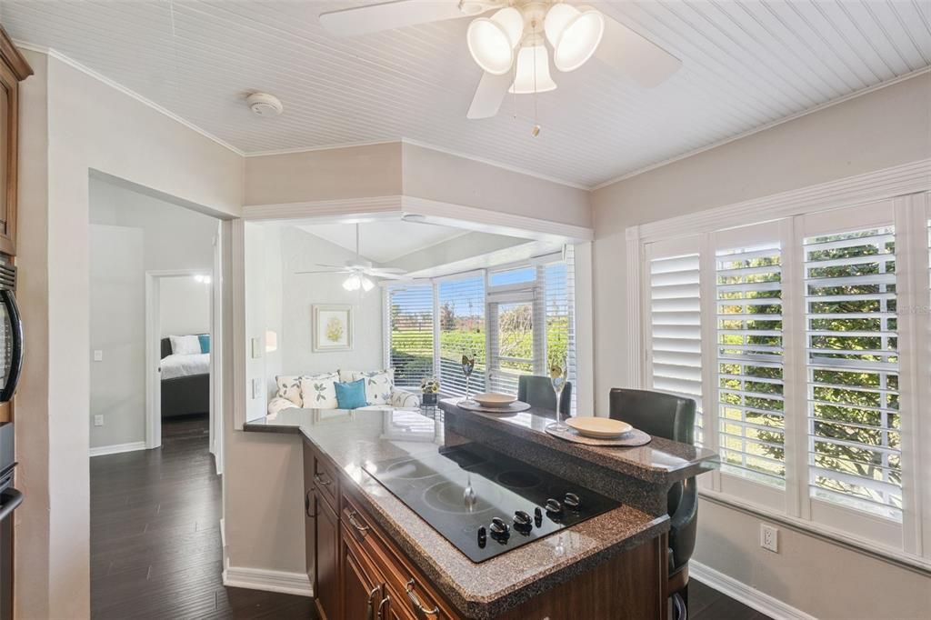 Activo con contrato: $450,000 (2 camas, 2 baños, 1466 Pies cuadrados)