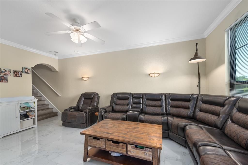 На продажу: $575,000 (3 спален, 2 ванн, 2078 Квадратных фут)