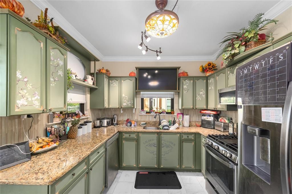 На продажу: $575,000 (3 спален, 2 ванн, 2078 Квадратных фут)