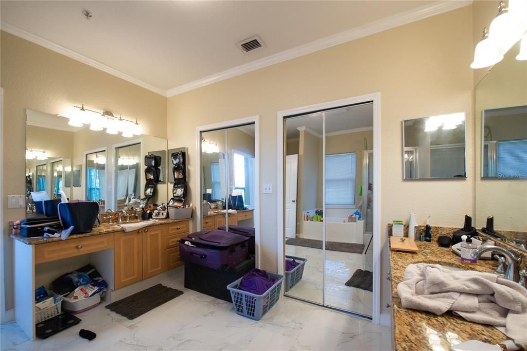 На продажу: $575,000 (3 спален, 2 ванн, 2078 Квадратных фут)