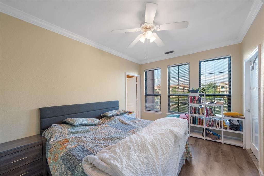 На продажу: $575,000 (3 спален, 2 ванн, 2078 Квадратных фут)