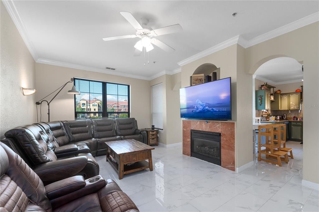 На продажу: $575,000 (3 спален, 2 ванн, 2078 Квадратных фут)