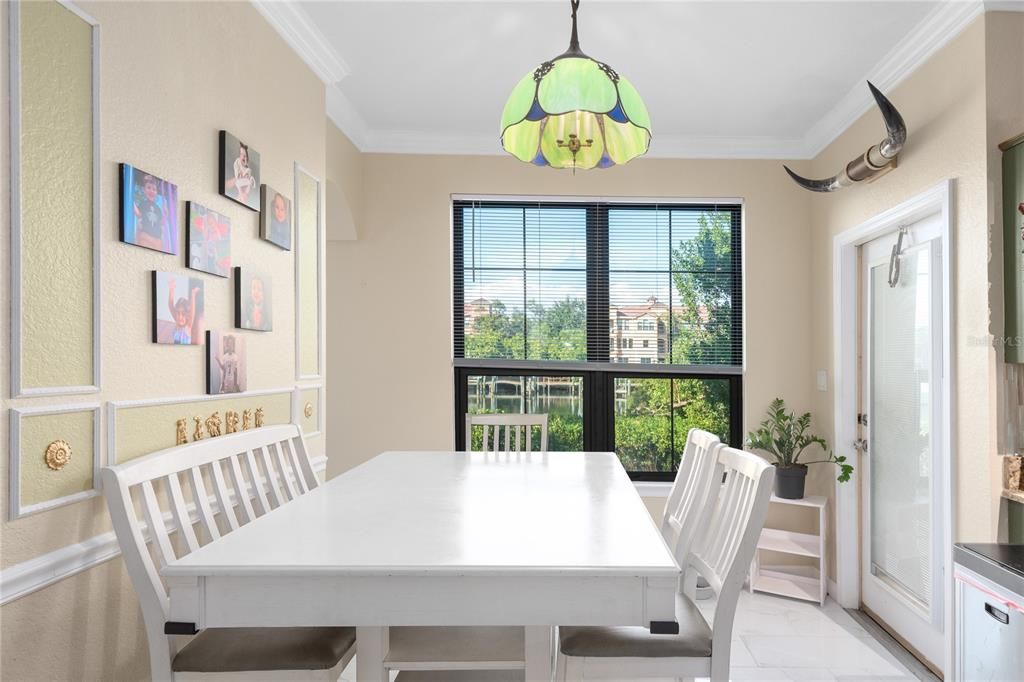 На продажу: $575,000 (3 спален, 2 ванн, 2078 Квадратных фут)