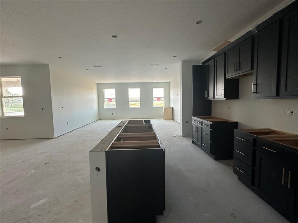 En Venta: $608,902 (6 camas, 5 baños, 3927 Pies cuadrados)