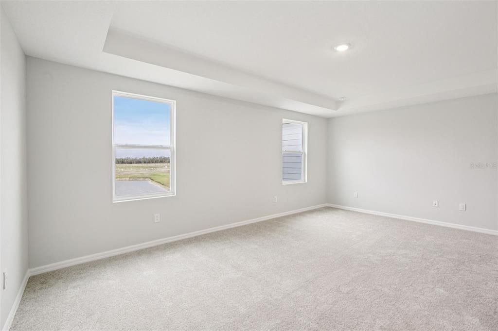 На продажу: $614,035 (6 спален, 5 ванн, 3927 Квадратных фут)