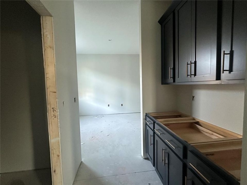 En Venta: $608,902 (6 camas, 5 baños, 3927 Pies cuadrados)