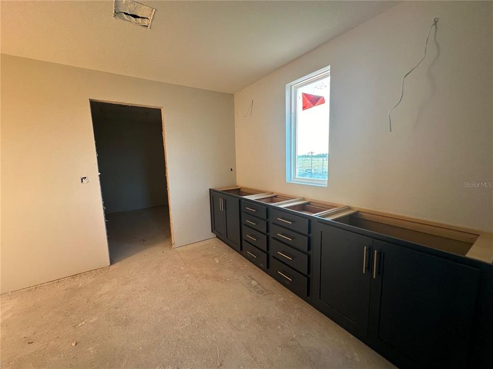 En Venta: $608,902 (6 camas, 5 baños, 3927 Pies cuadrados)